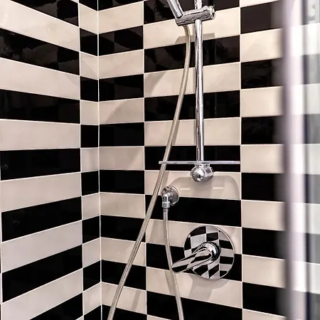 The Andy House Neapol